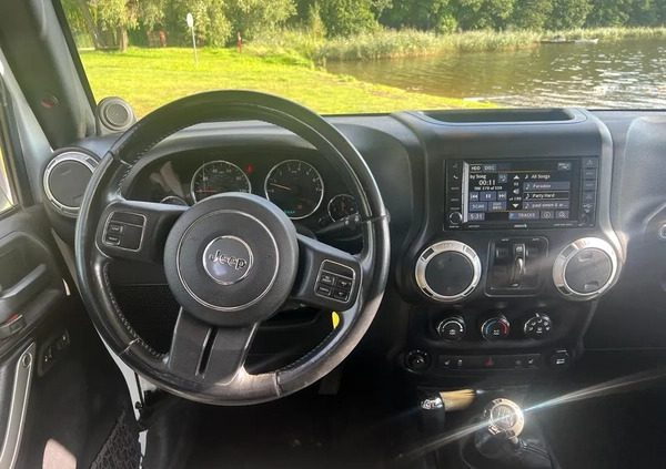 Jeep Wrangler cena 115000 przebieg: 147000, rok produkcji 2014 z Margonin małe 211